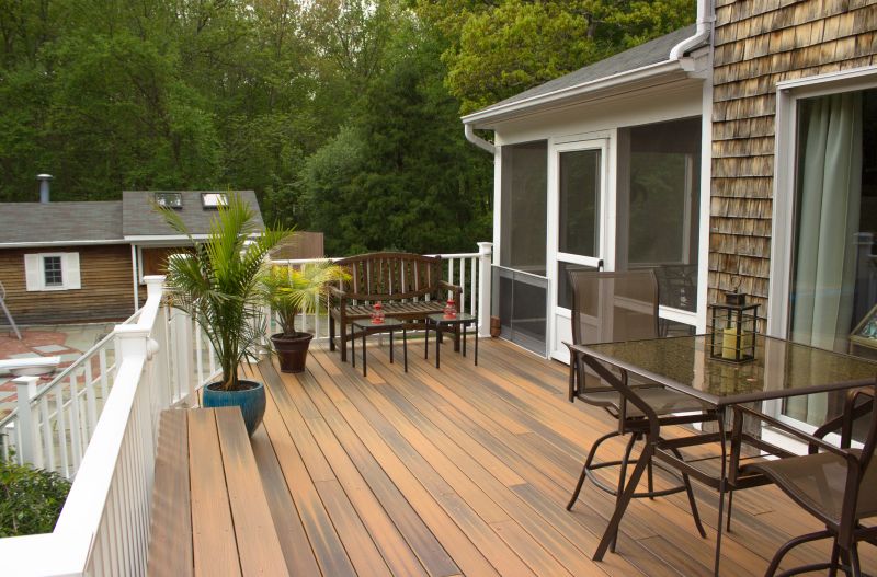 Deck with Built-in Bench
